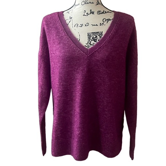 LUCKY BRAND V NECK SWEATER SMALL MEDIUM PURPLE - Picture 3 of 8
